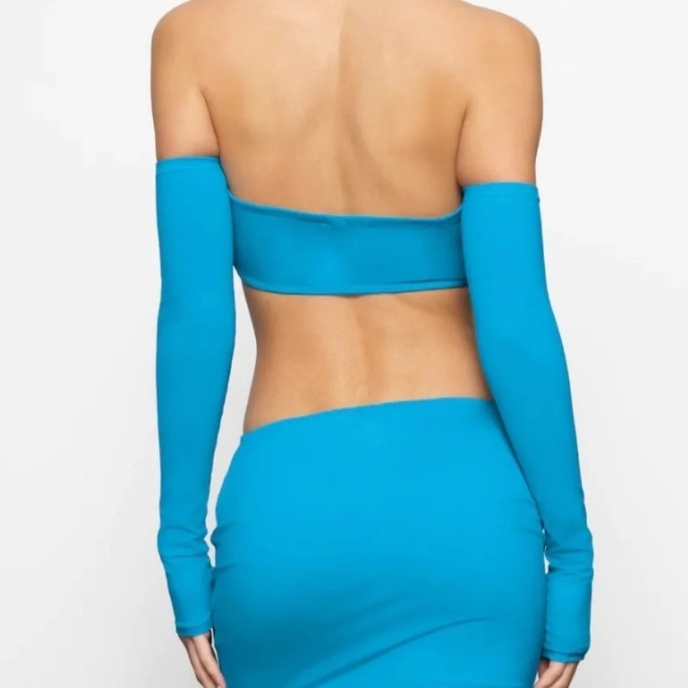 NWT SKIMS Swim Long Sleeve Tie Front Bikini Top